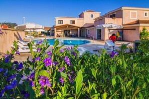 Outdoor pool - La Perla (Tortoli)