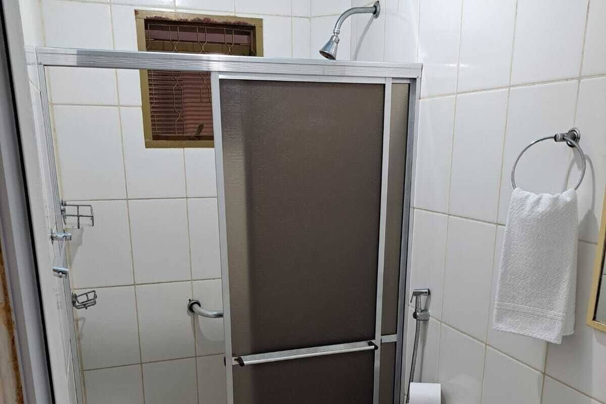 Chambre familiale | Minibar, accès au Wi-Fi (inclus), literie fournie