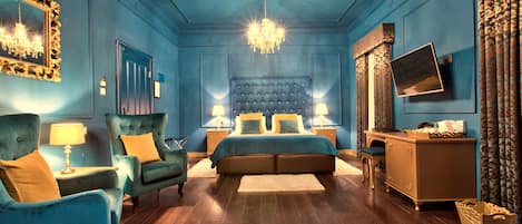 King Deluxe Suite with Maltese balcony