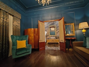 King Deluxe Suite with Maltese balcony