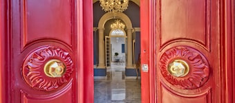 Julina Boutique Living