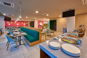 Esmorzar diari continental gratuït 