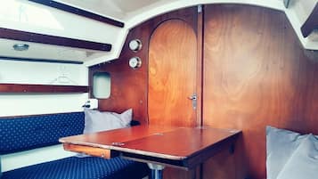 Apartment, 1 Katil Kelamin (Double), Non Smoking | Kalis bunyi, Wi-fi percuma, cadar katil