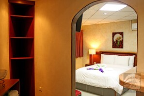 Junior Studio Suite