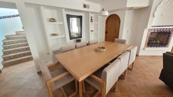 Family Villa, Multiple Beds, Non Smoking | In-room dining