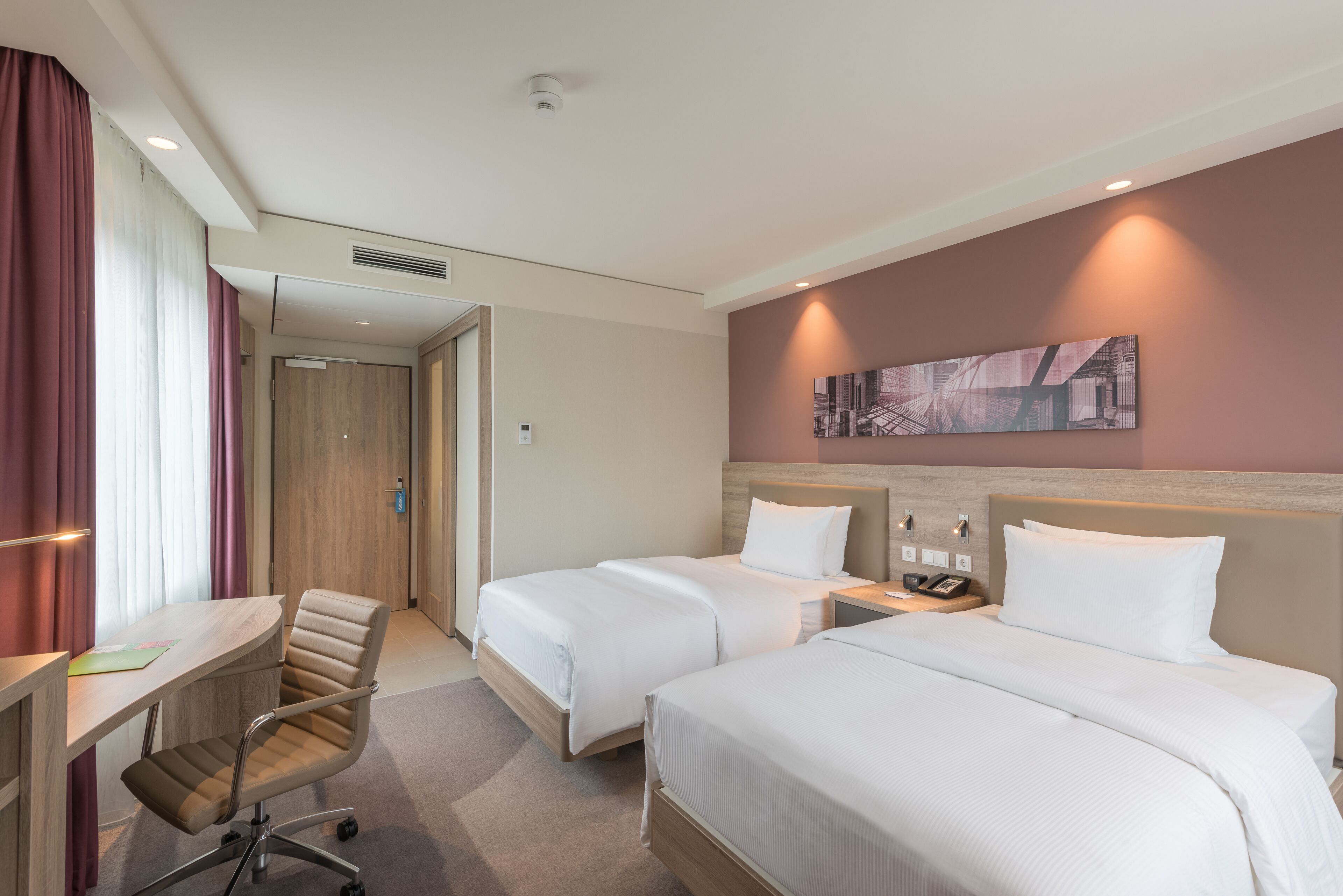 Foto - Hampton By Hilton Frankfurt Airport