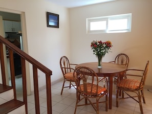 Bungalow, 2 Bedrooms (Duplex) | In-room dining