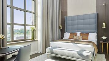 Minibar, coffres-forts dans les chambres, rideaux occultants