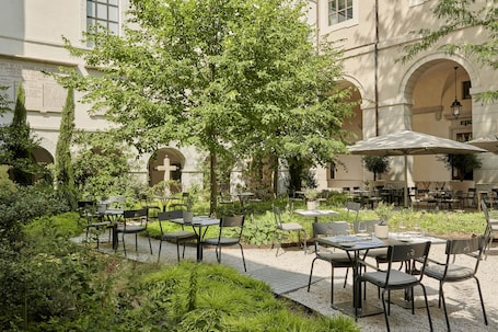 Intercontinental Lyon Hotel Dieu by IHG