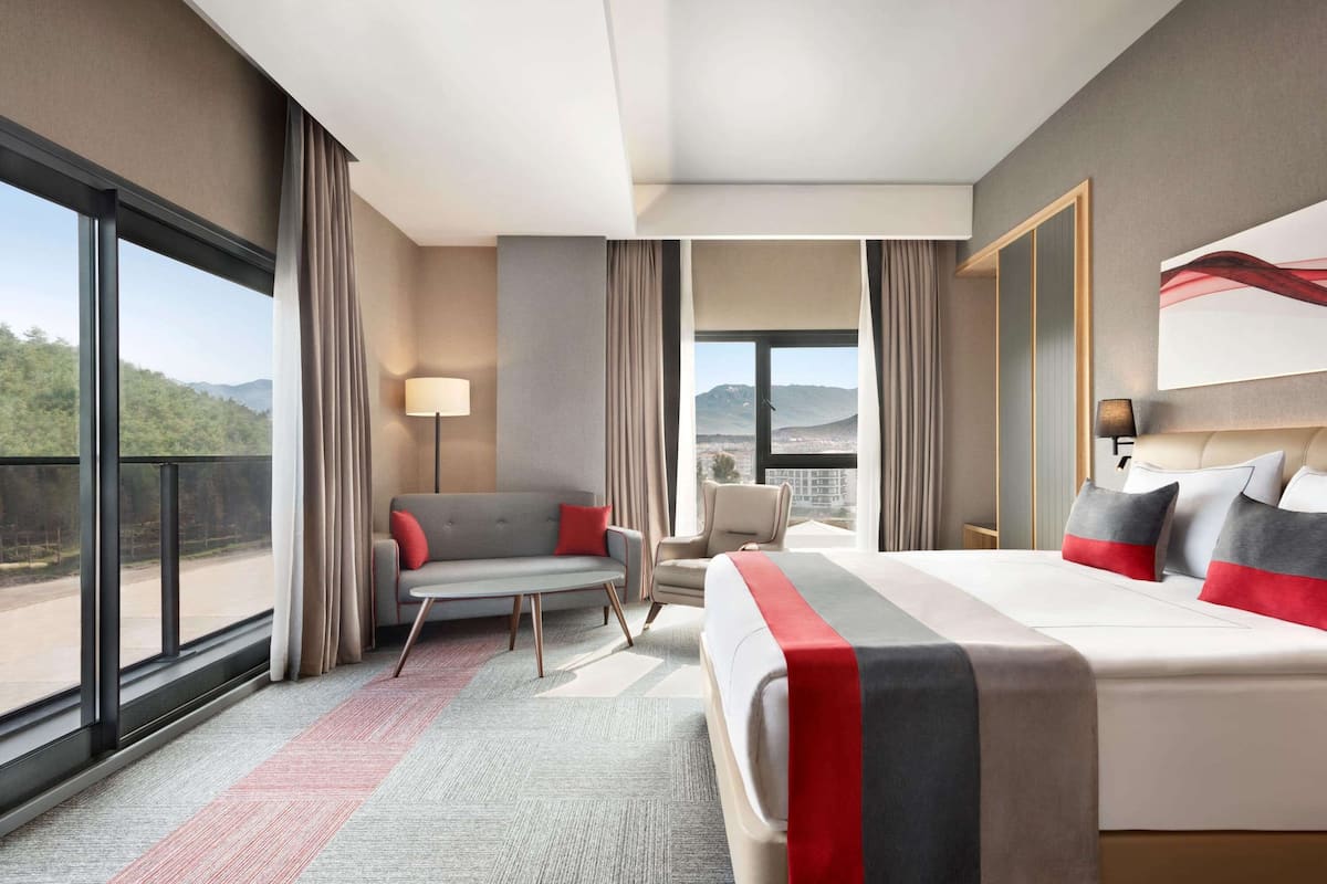 Minibar, in-room safe, soundproofing, rollaway beds