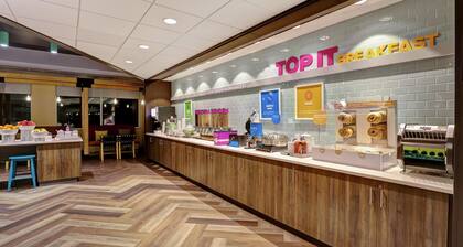 TRU BY Hilton Edmonton Windermere