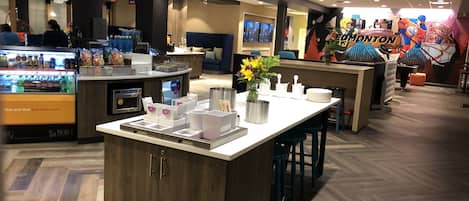 Free daily continental breakfast