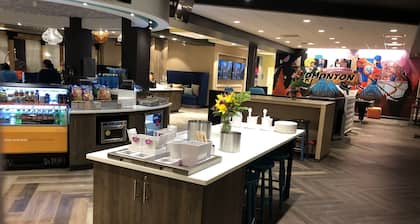 TRU BY Hilton Edmonton Windermere