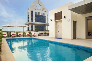 Outdoor pool, open 8:30 AM to 5:00 PM, pool umbrellas, pool loungers - Centro Olaya (Riyadh)