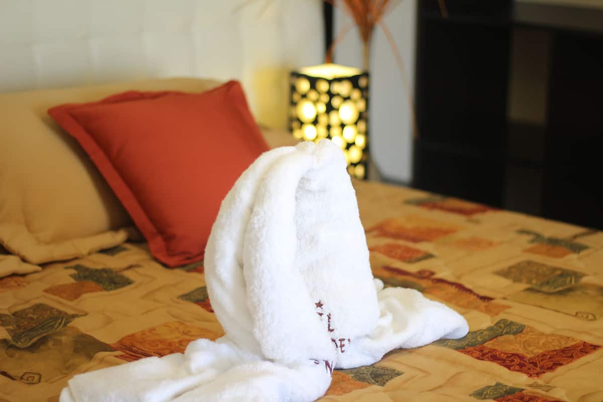 Suite, 1 King Bed, Pool View | Minibar, in-room safe, desk, iron/ironing board (on request)