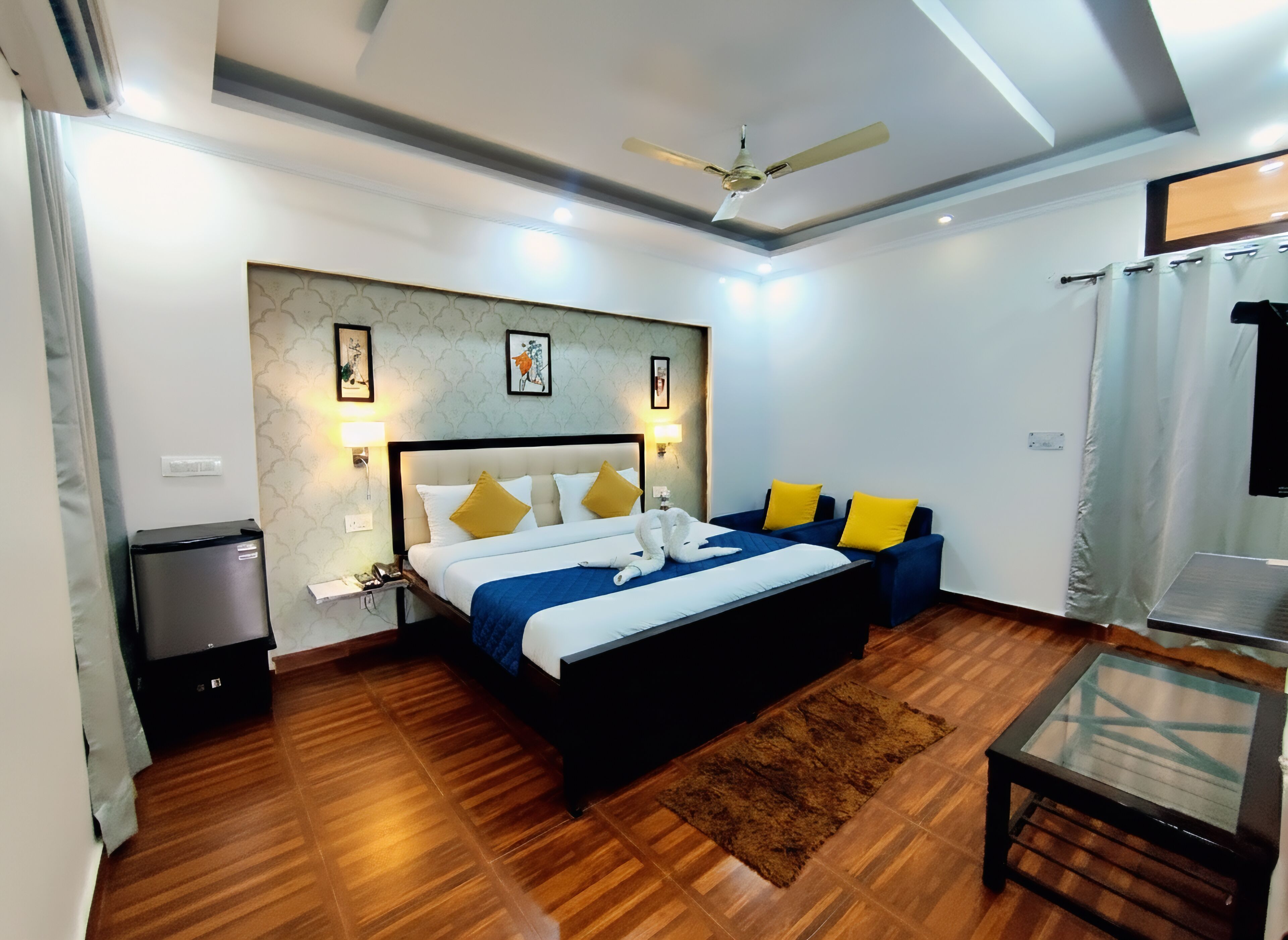 Premium Double Room, 1 Double Bed, Non Smoking | Desk, free rollaway beds, free WiFi, bed sheets
