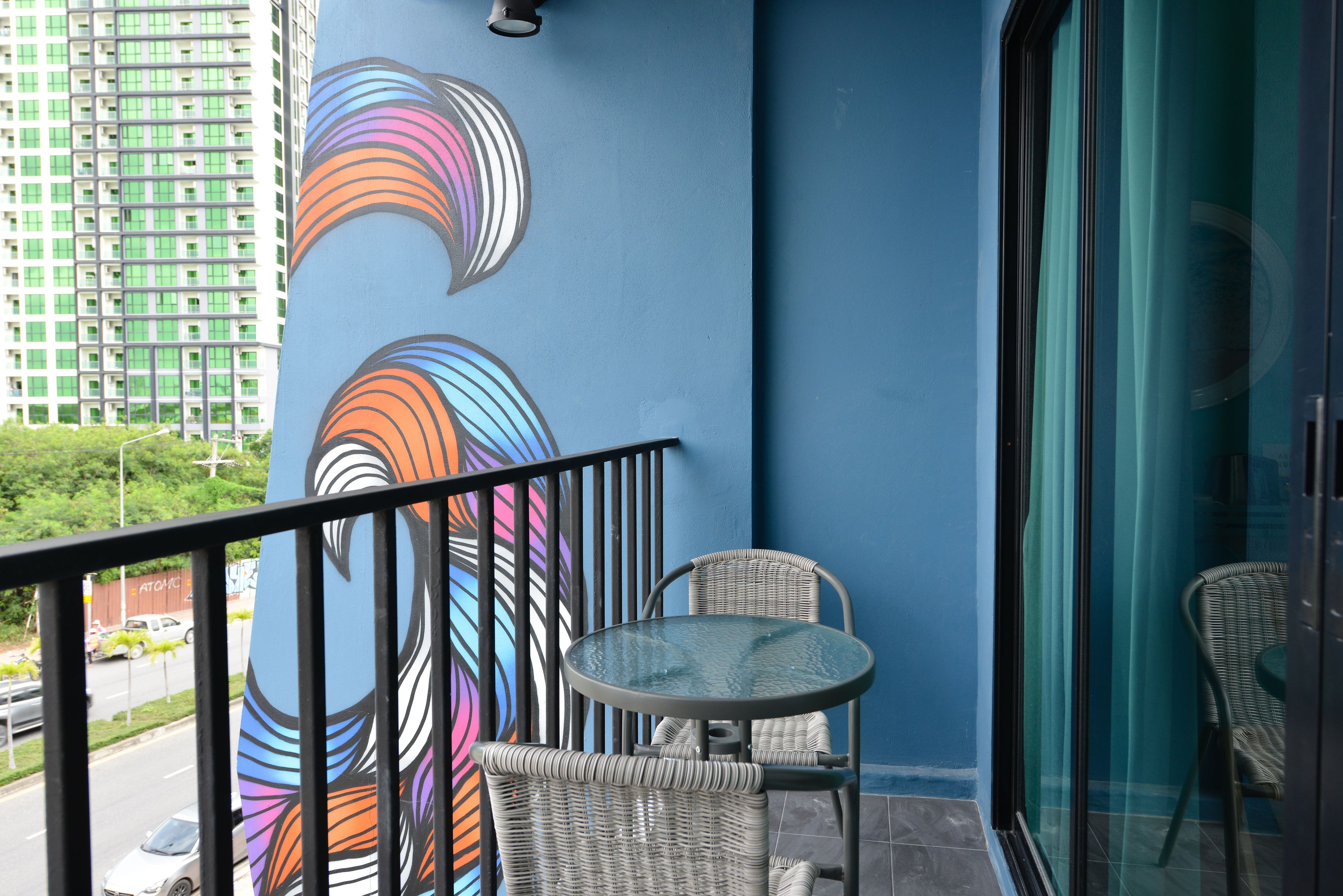 deluxe room | balcony view