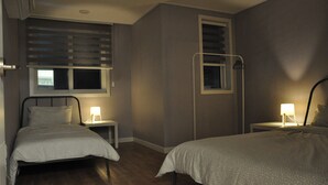 The Raum Ville (#1) | Desk, free WiFi, bed sheets - The Raum Ville (Hwaseong)