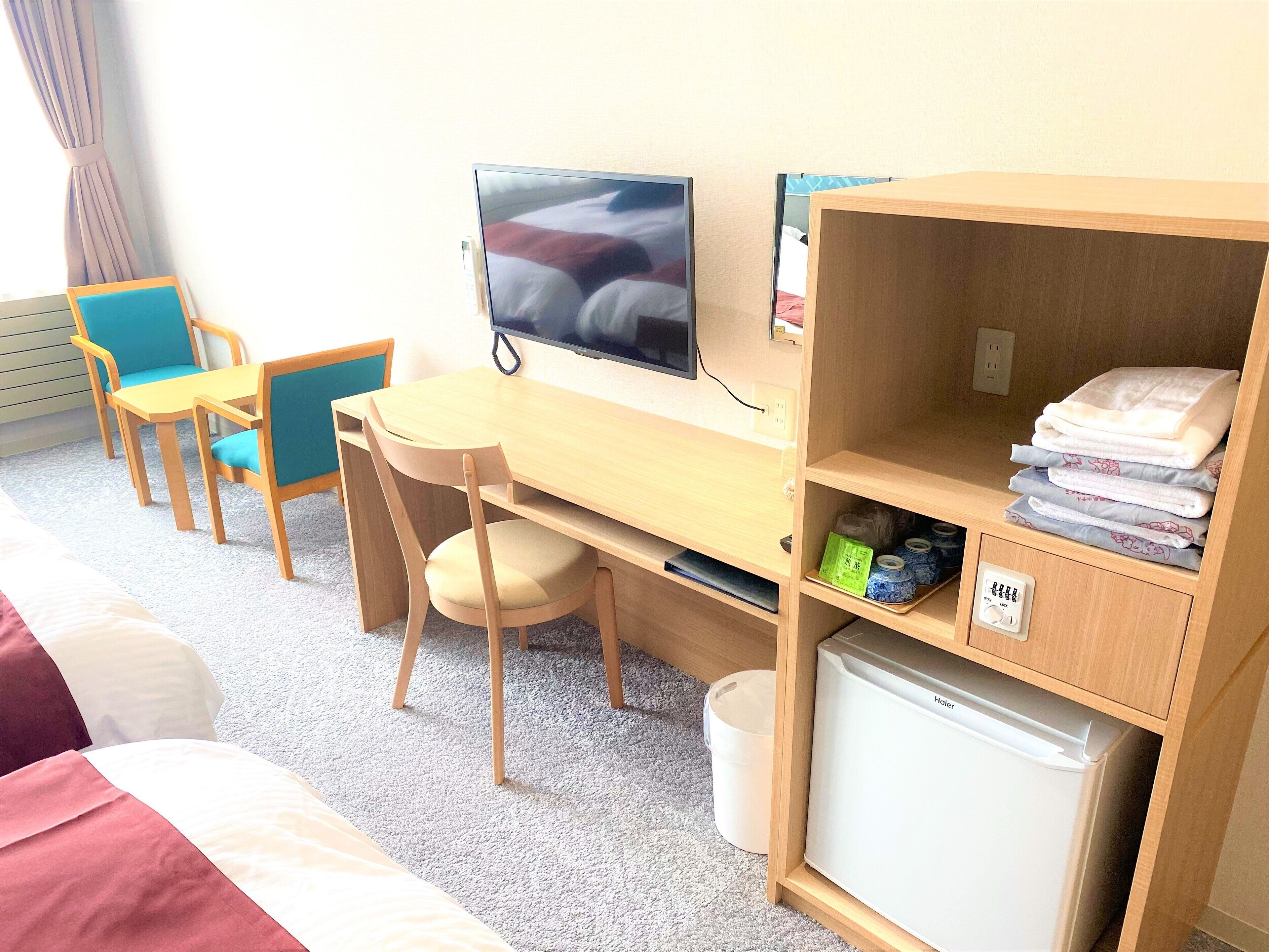 triple room, non smoking | room amenity