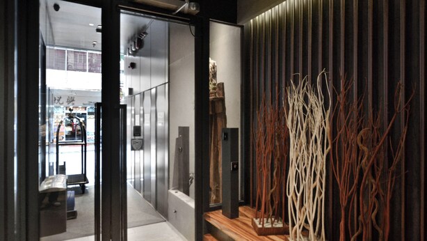 Interior entrance - Eco Tree Hotel Causeway Bay (Hong Kong)