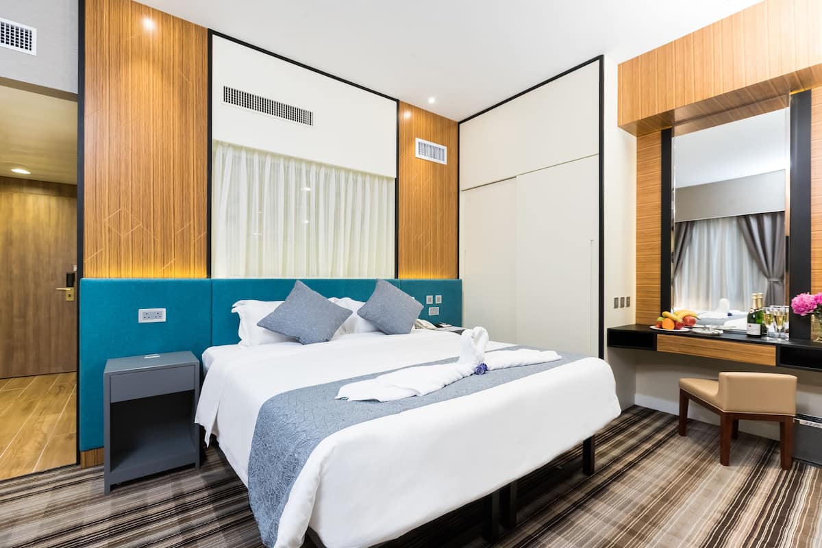 Minibar, in-room safe, blackout drapes, iron/ironing board
