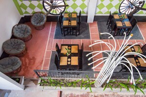 Dining - Golden Ganesha Villa - Hostel (Siem Reap)