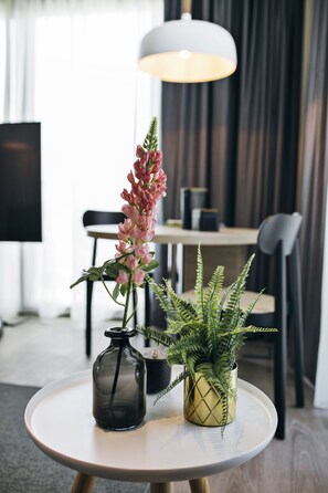 Junior-Suite | Wohnzimmer | Smart-TV