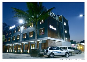 Fachada de la propiedad