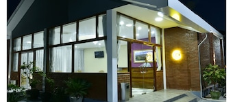 Gold Hotel