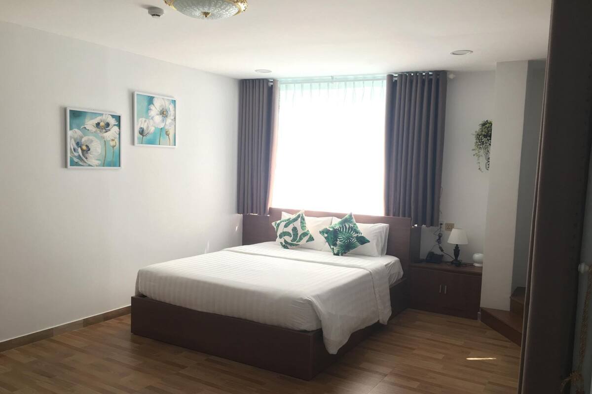 Habitación de lujo, 1 cama individual, para no fumadores | Artículos del minibar gratis, cortinas blackout y wifi gratis