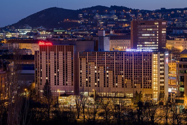 Exterior - ibis Budapest Castle Hill Hotel (Budapest)