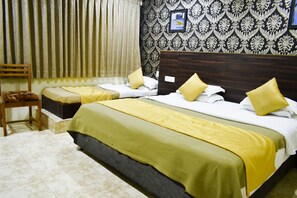 Rollaway beds - Hotel Ankur (Diu)