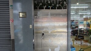 施設の入り口