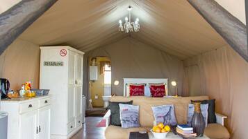 Tente Luxe, 1 lit double et 1 canapé-lit | Literie de qualité supérieure, coffres-forts dans les chambres