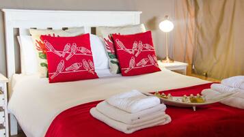 Tente Luxe, 1 lit double et 1 canapé-lit | Literie de qualité supérieure, coffres-forts dans les chambres