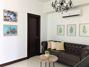 Luxury Apartment, 1 Bedroom | Living room | Flat-screen TV, Netflix