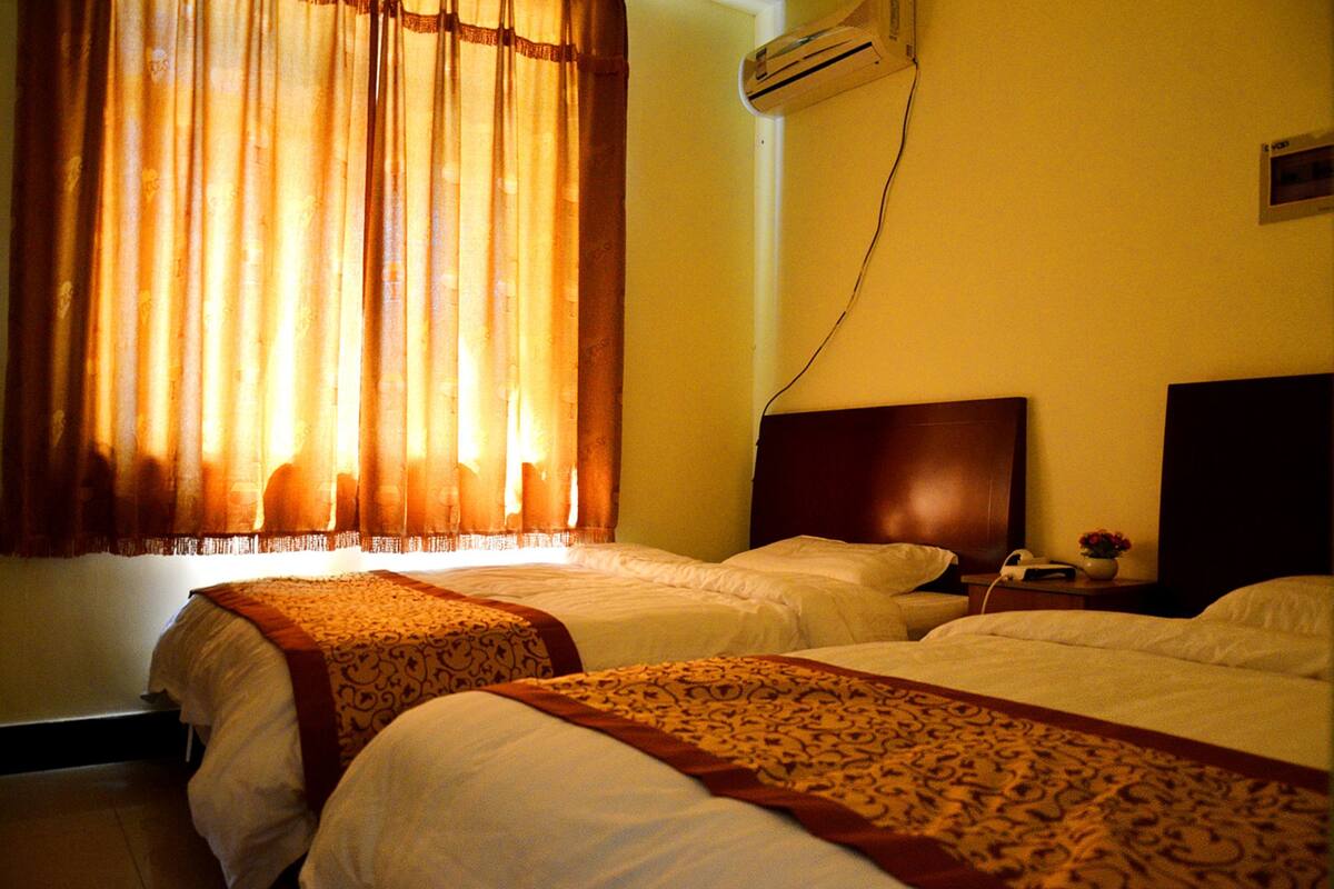 Desk, blackout curtains, free WiFi