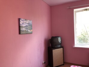 ห้องสแตนดาร์ดดับเบิล | โต๊ะทำงาน, เตารีด/โต๊ะรีดผ้า, Wi-Fi ฟรี, ผ้าปูที่นอน