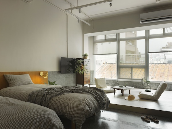 Cortinas blackout, camas plegables/adicionales y wifi gratis