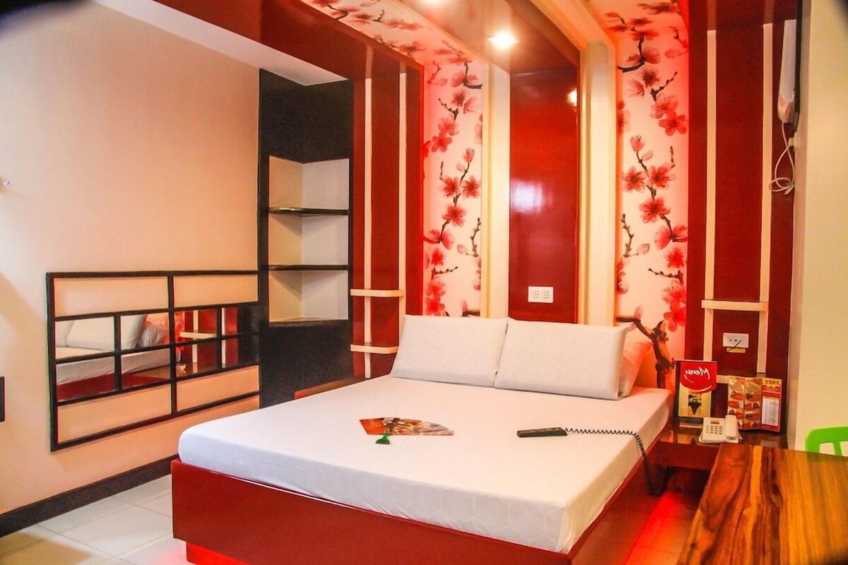 In-room safe, iron/ironing board (on request), WiFi (free), bed sheets