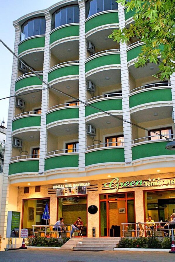 Front of property - Green Termal Otel (Termal)