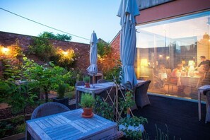 Terrace/patio - Hotel Restaurant Vous lé Vous (Hasselt)