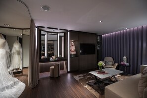 งานแต่งงานในร่ม