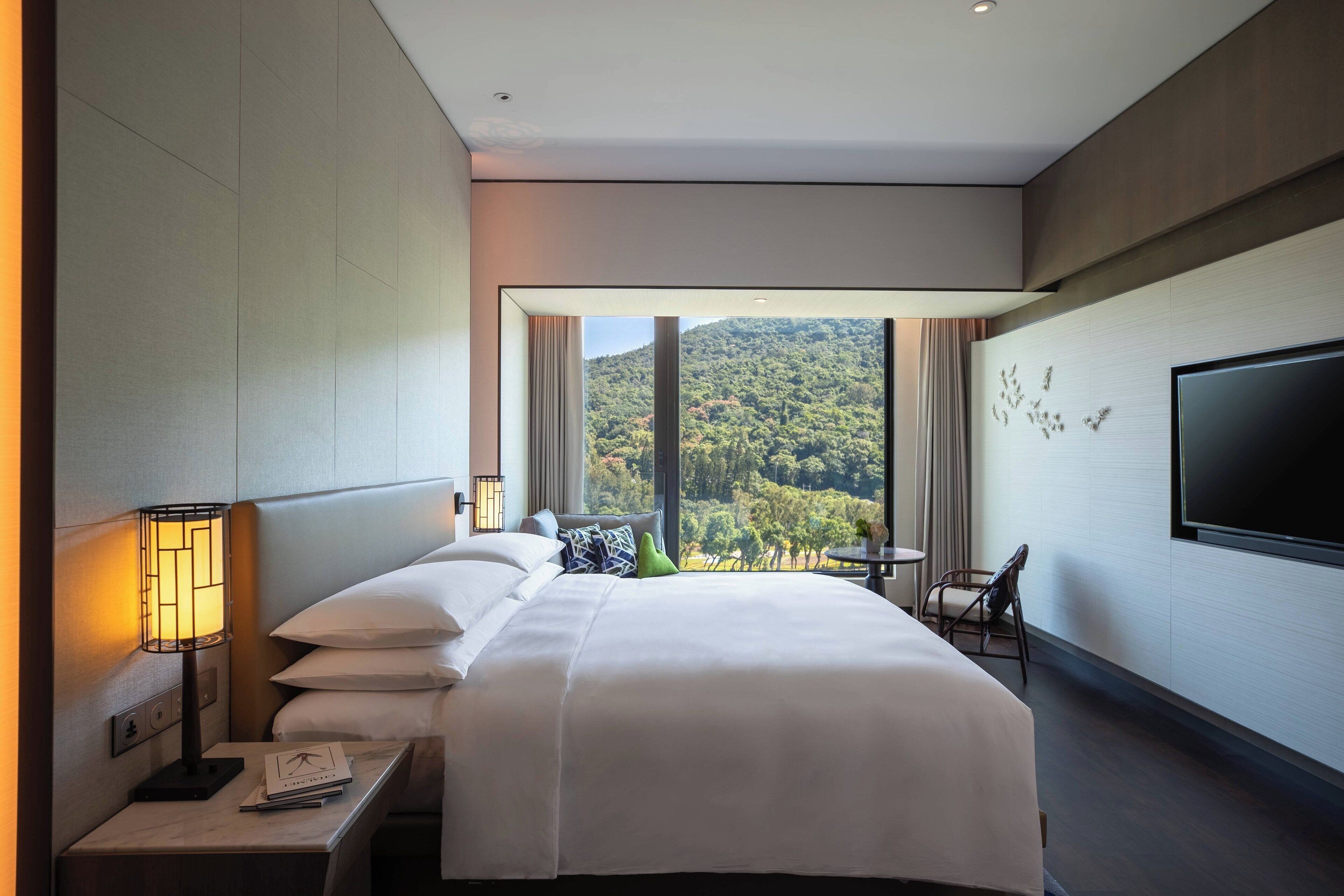 hypo-allergenic bedding, down duvets, free minibar items, in-room safe