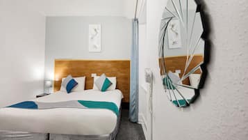 Economy Twin Room, 2 Twin Beds | Premium bedding, individually decorated, individually furnished