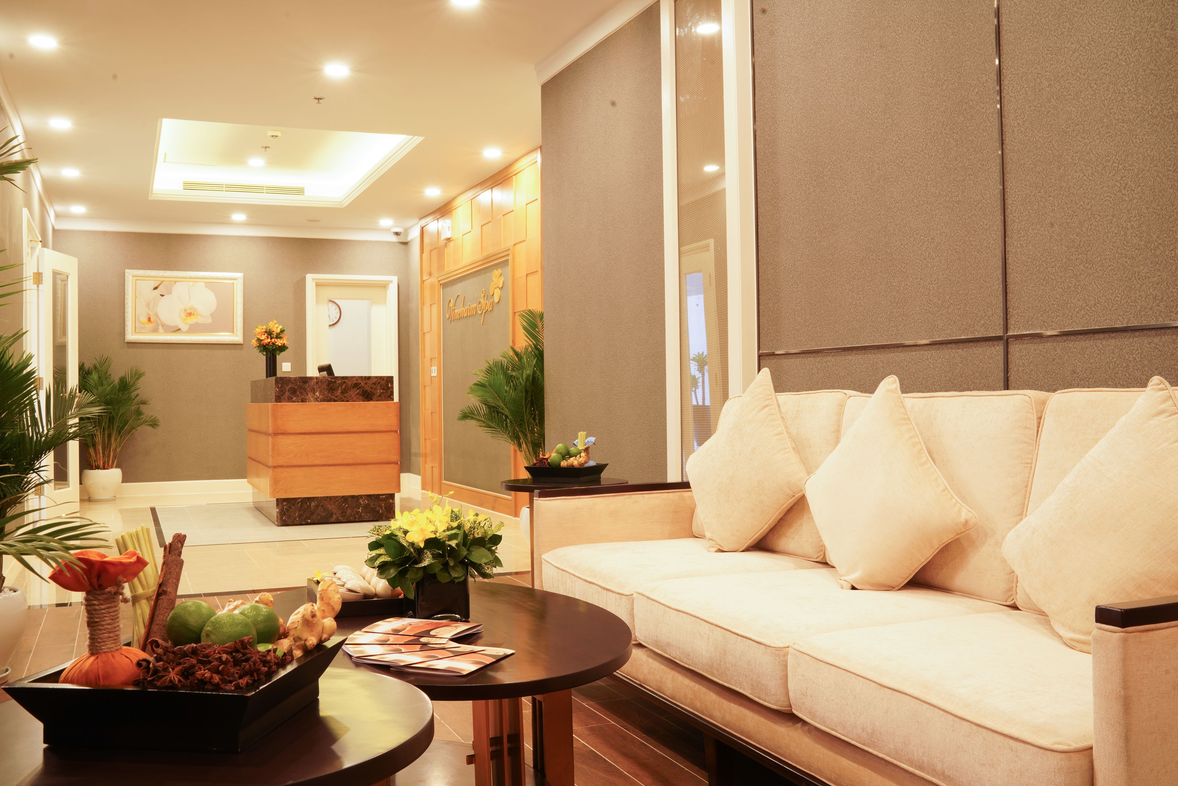 couples treatment room(s), sauna, steam room, body treatments