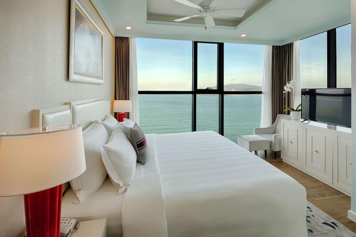 Beach/ocean view