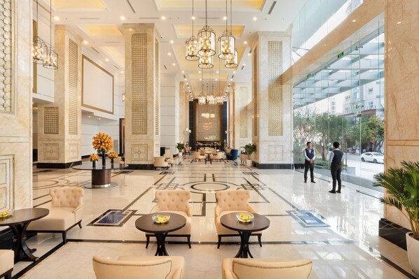 Property entrance - Vinpearl Beachfront Nha Trang (Nha Trang)