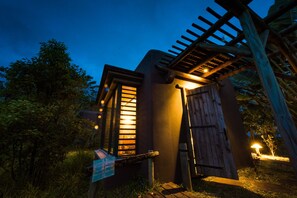 الإطلالة من المنشأة