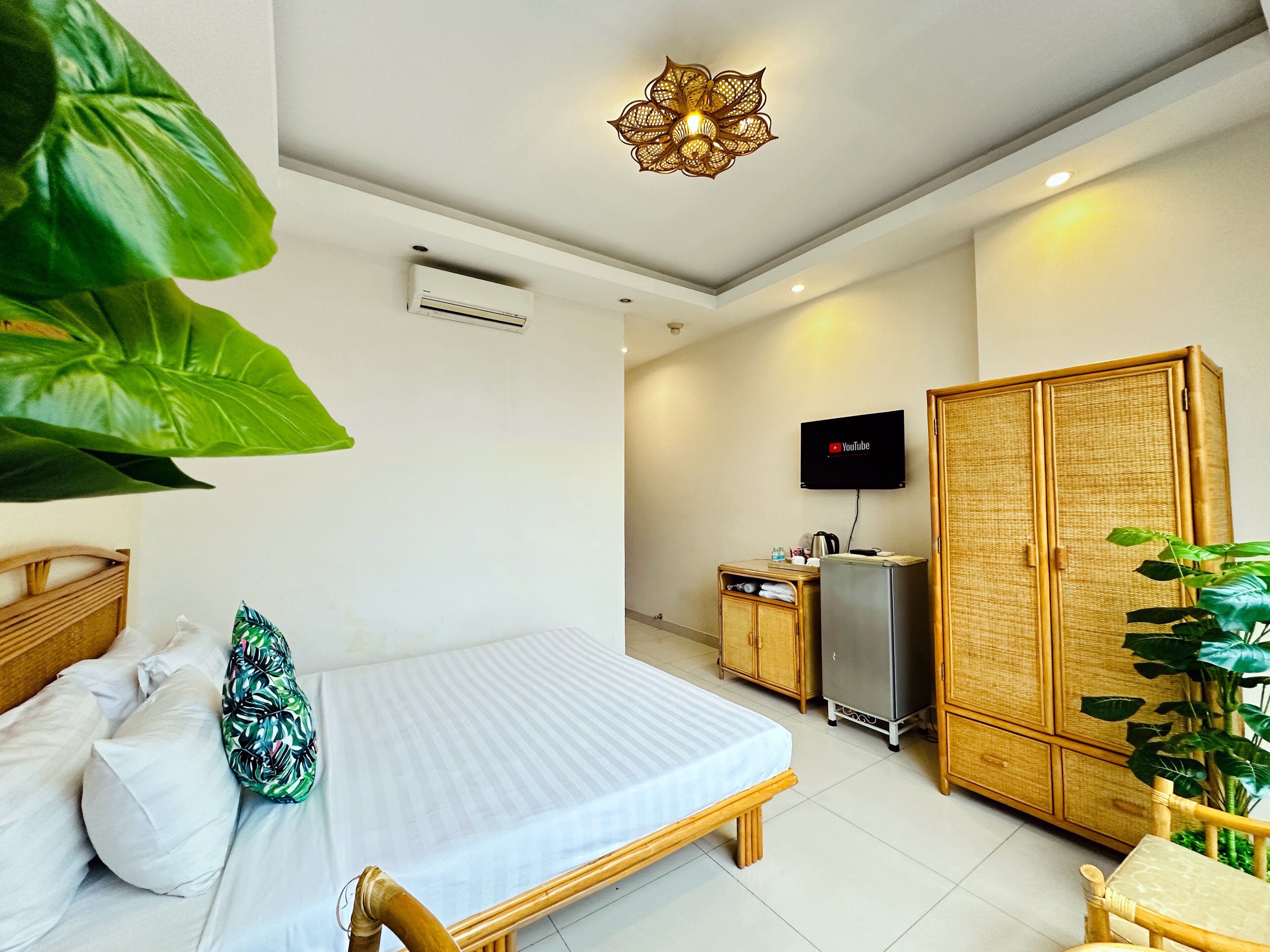 premium double room | minibar, in-room safe, desk, soundproofing